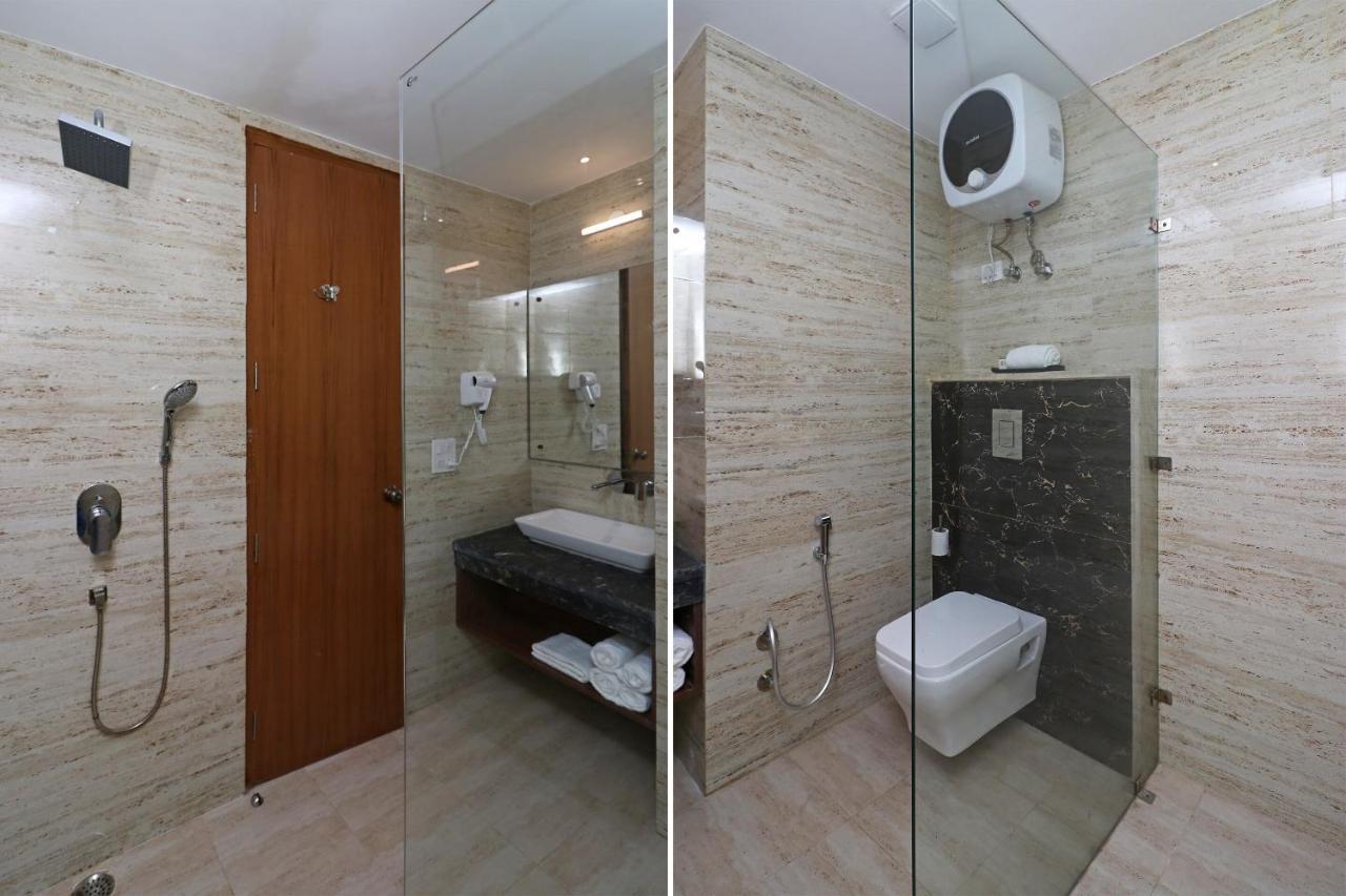 Capital O Hotel Star Inn Near Chhatarpur Metro Station Ню Делхи Екстериор снимка